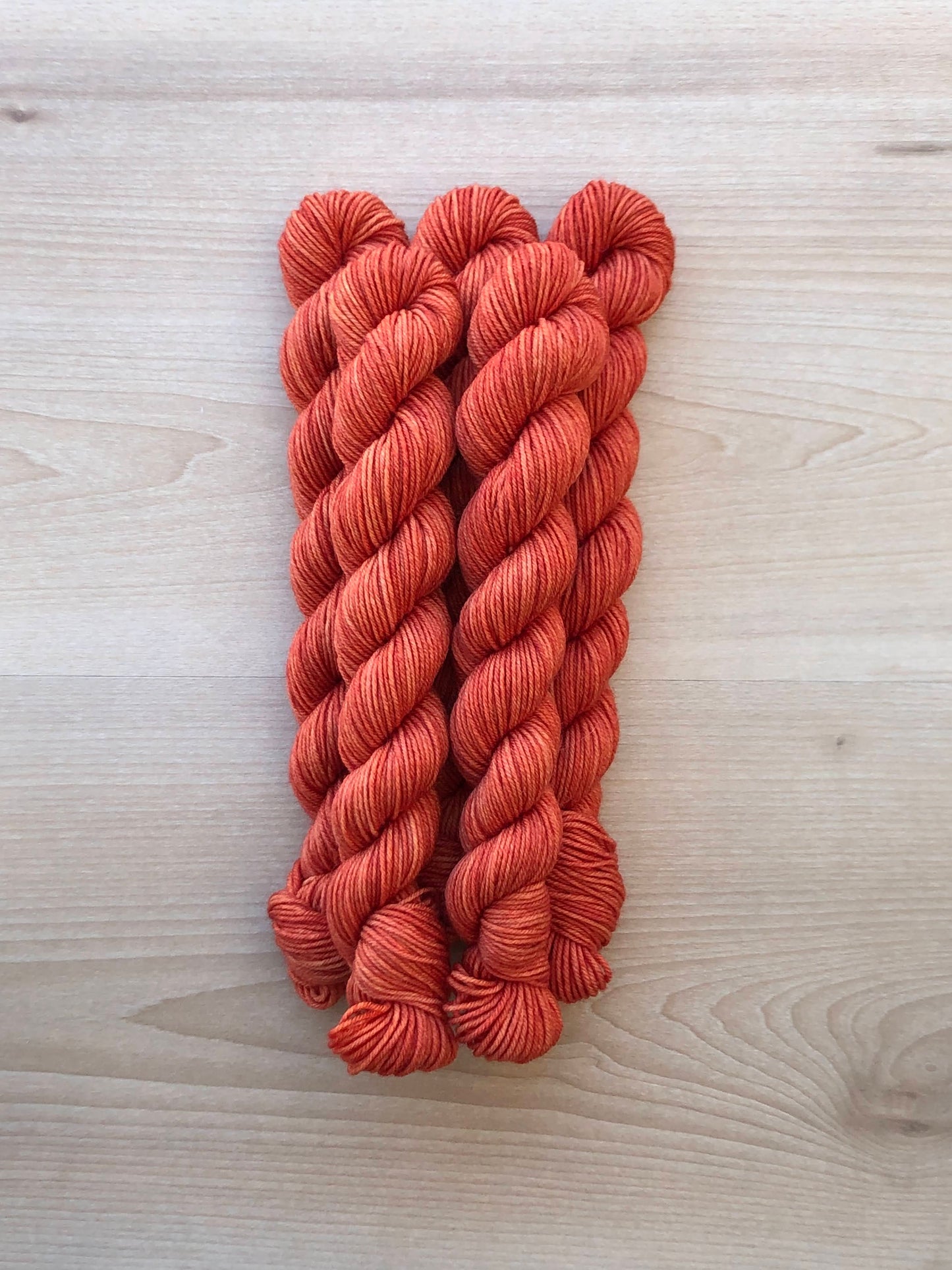 Saffron Mini